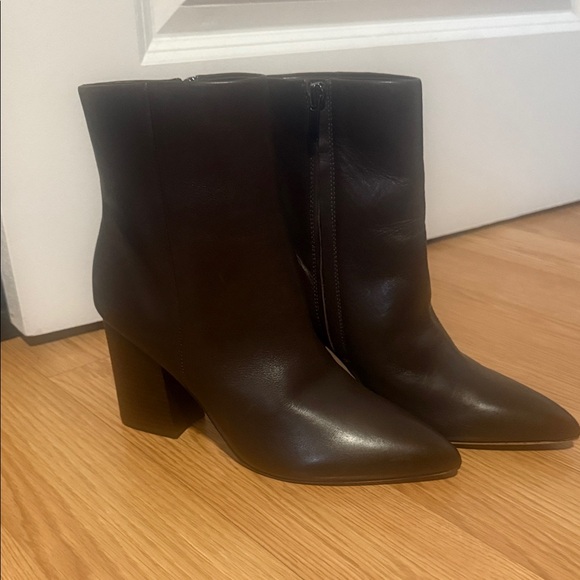 Elegant Brown woman’s  Ankle Boots Nine West size 7 1/2 brown leather . S12 - Picture 13 of 14